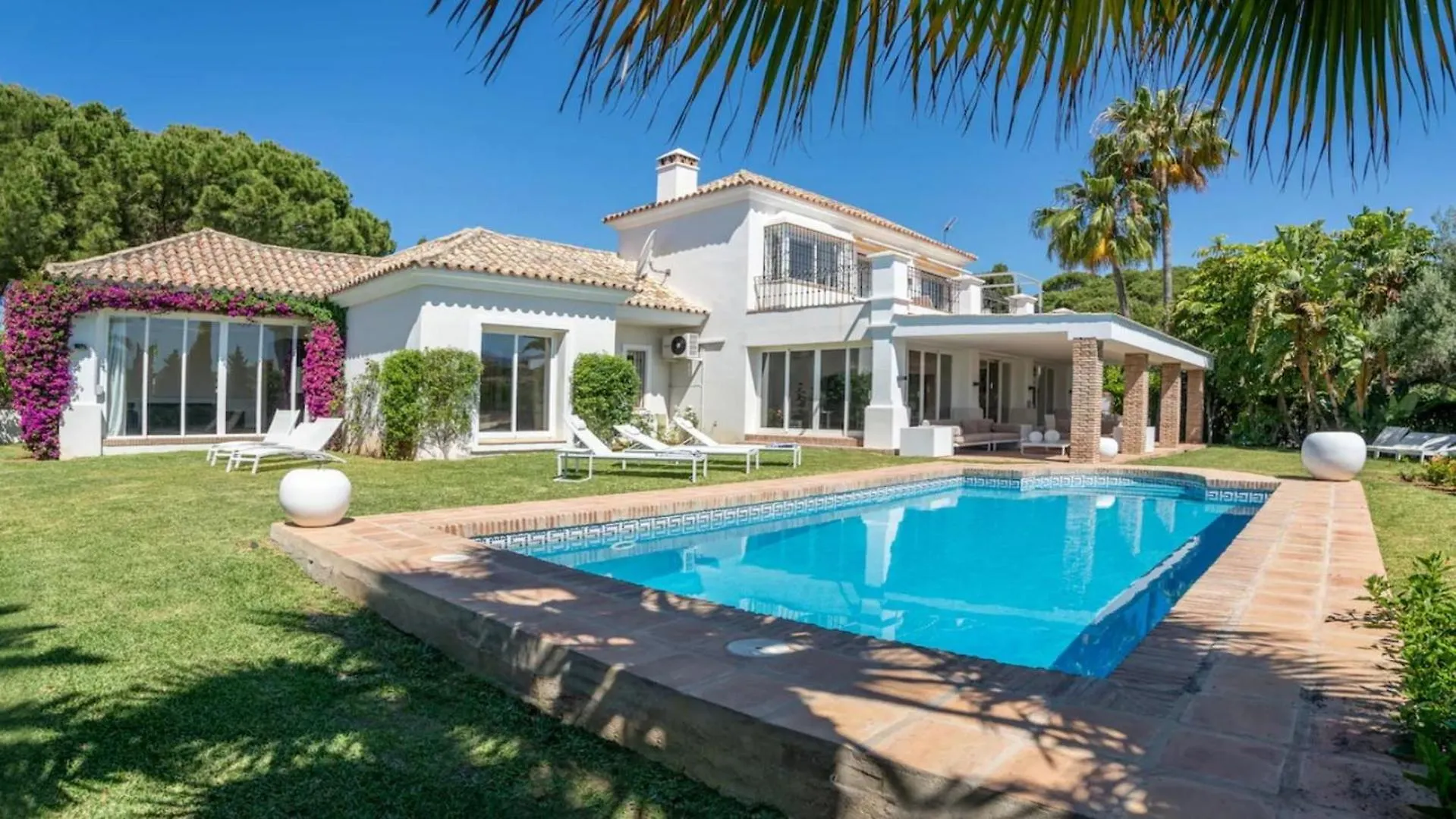 Maison De Vacances Luxueuse Saint-Tropez Holiday home